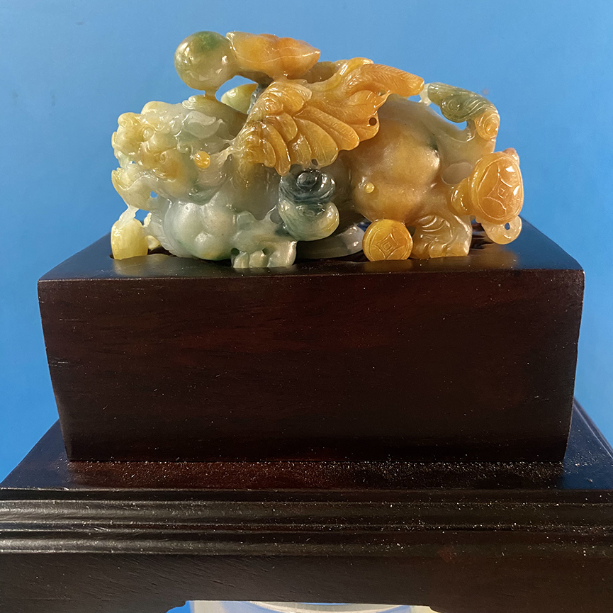 飞天貔貅SHW24010300